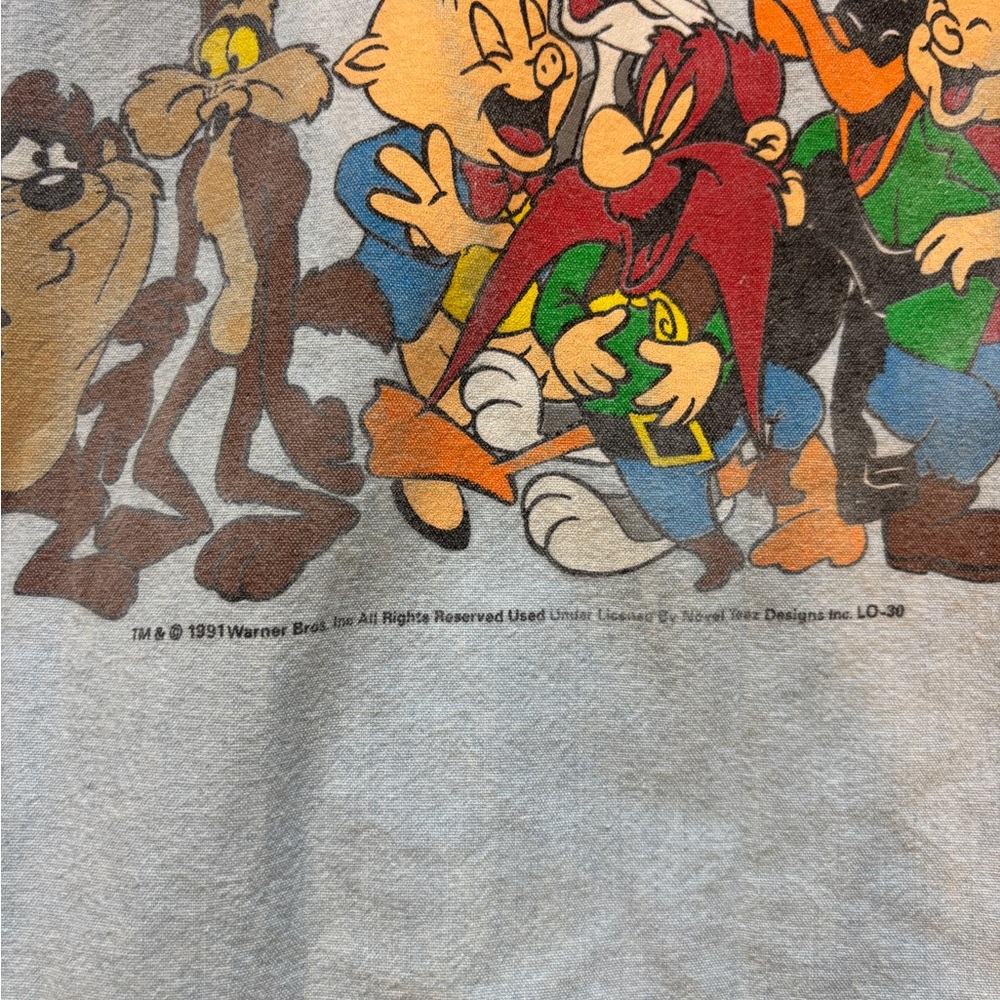 1991 loony tunes vintage graphic button up denim shirt - Picture 9 of 10
